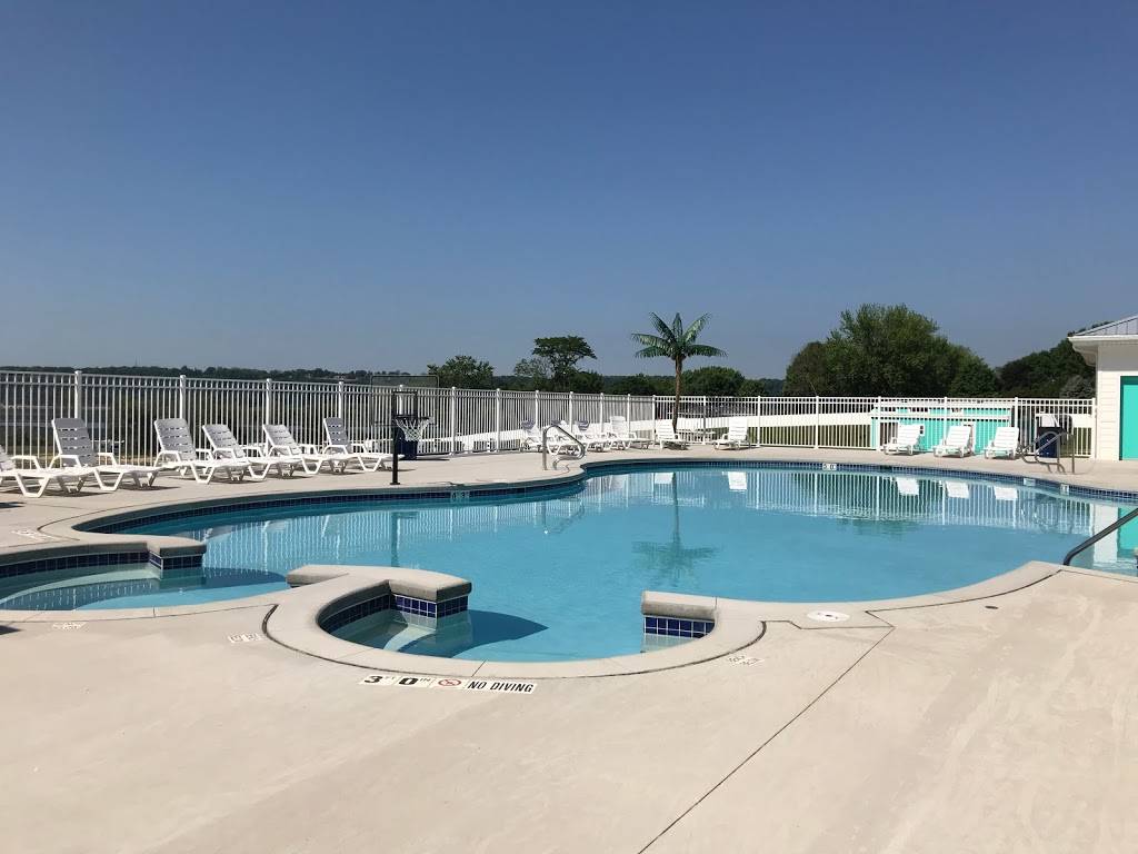 Coconut Cove Resort | restaurant | 1549 Bluff Rd, Hazel Green, WI 53811, USA | 6087485480 OR +1 608-748-5480