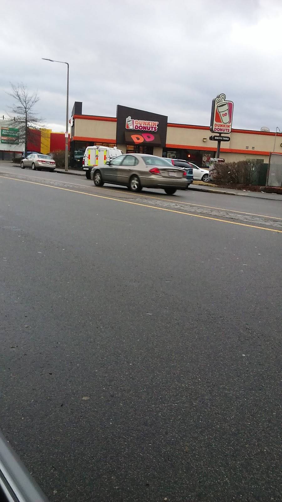 Dunkin | bakery | 75 Old Colony Ave, South Boston, MA 02127, USA | 6172684075 OR +1 617-268-4075