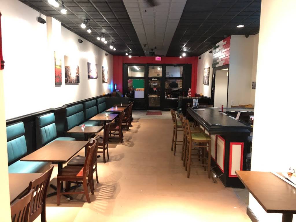 Ginos Pizzeria | meal delivery | 455 Court St, Portsmouth, VA 23704, USA | 7579982040 OR +1 757-998-2040