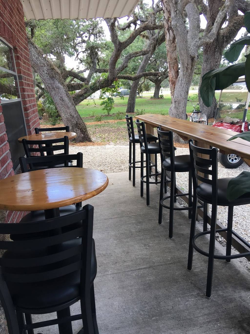Ortona Tavern | restaurant | 1750 Williams Rd, Moore Haven, FL 33471, USA | 8636741763 OR +1 863-674-1763