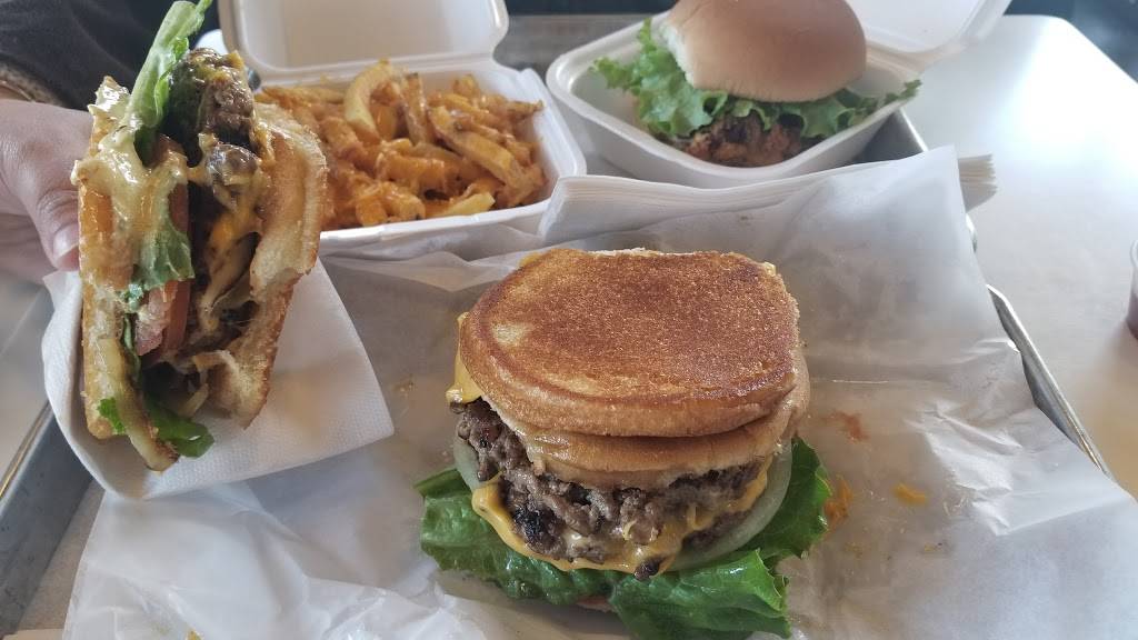 The Burgers Priest | restaurant | 3280 Dufferin St, North York, ON M6A 2T4, Canada | 6473527070 OR +1 647-352-7070