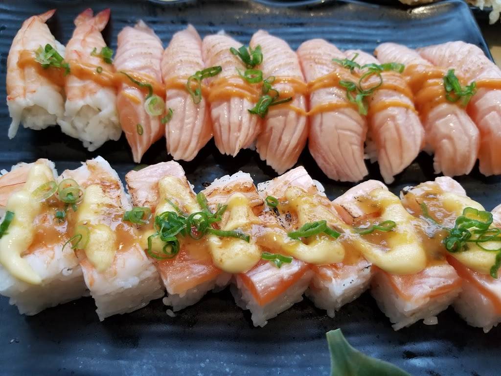 Heart Sushi | restaurant | 815 Britannia Rd W #2, Mississauga, ON L5V 2X8, Canada | 9058192888 OR +1 905-819-2888