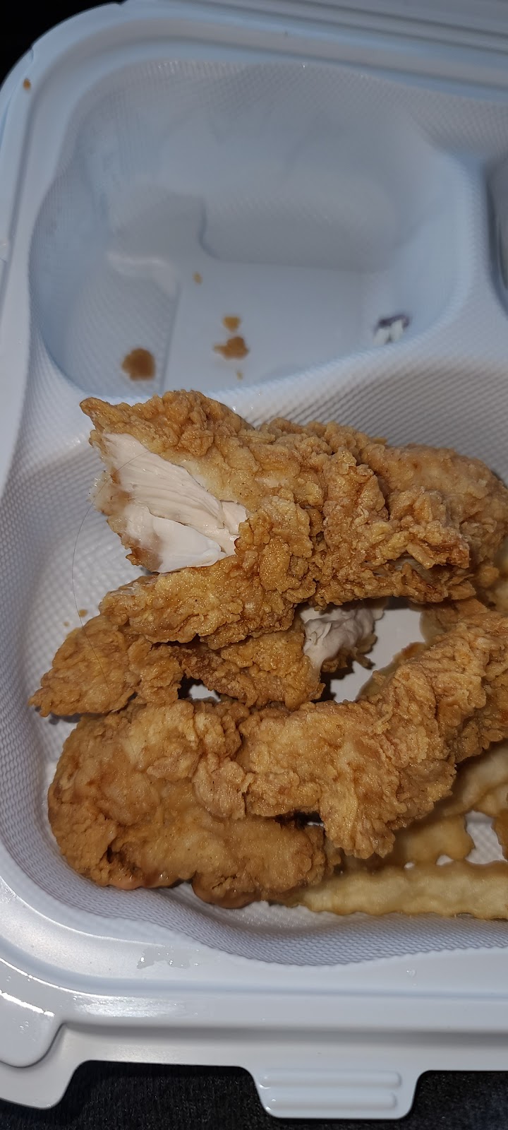 Raising Canes Chicken Fingers | meal takeaway | 3801 Pelandale Ave Suite F1, Modesto, CA 95356, USA | 2092164930 OR +1 209-216-4930