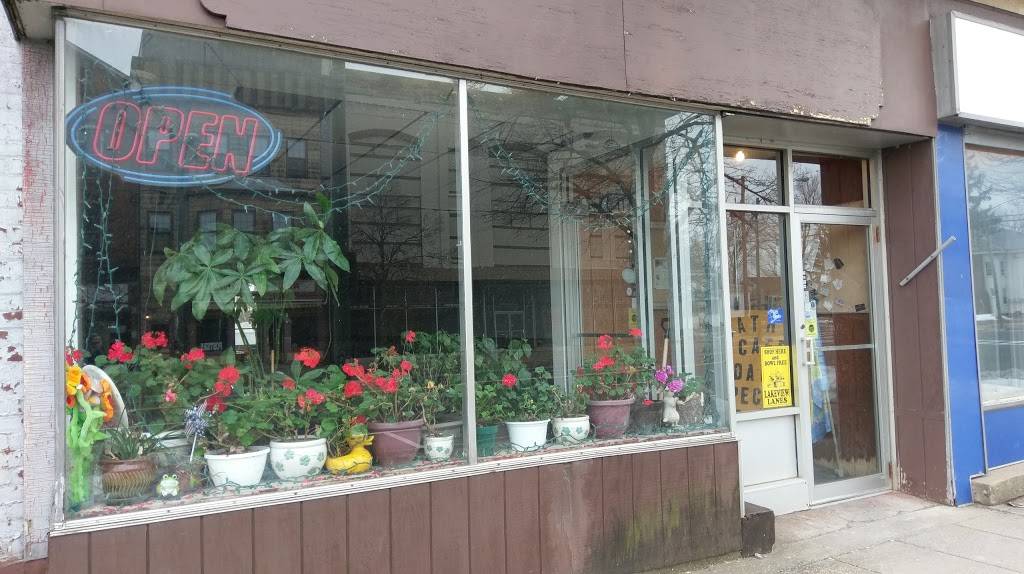 Cathys Cafe | cafe | 119 W Broadway, Fulton, NY 13069, USA | 3155938980 OR +1 315-593-8980