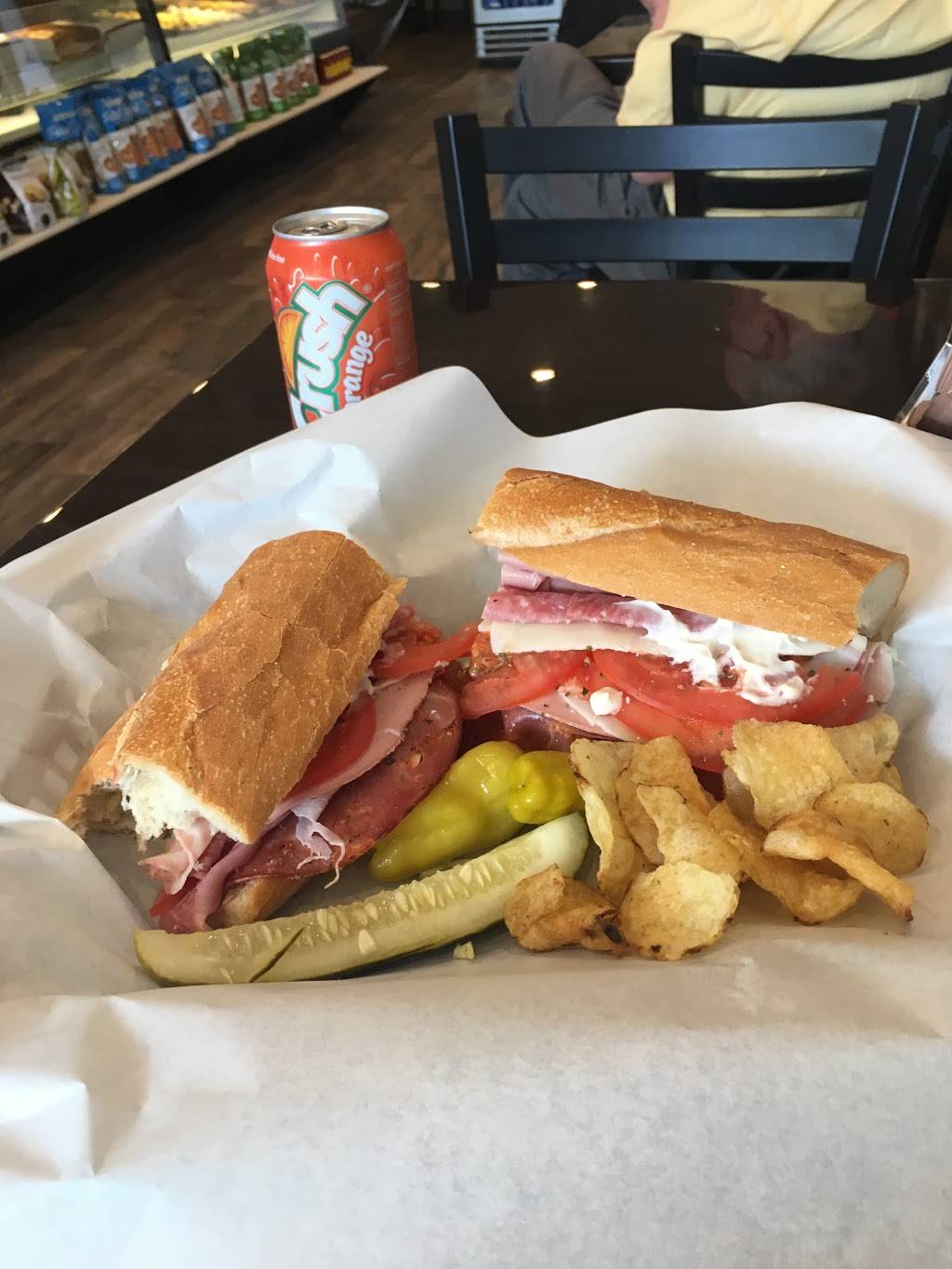 Scudieros Italian Bakery & Deli | bakery | 2113 W Lake St, Melrose Park, IL 60160, USA | 7083432976 OR +1 708-343-2976