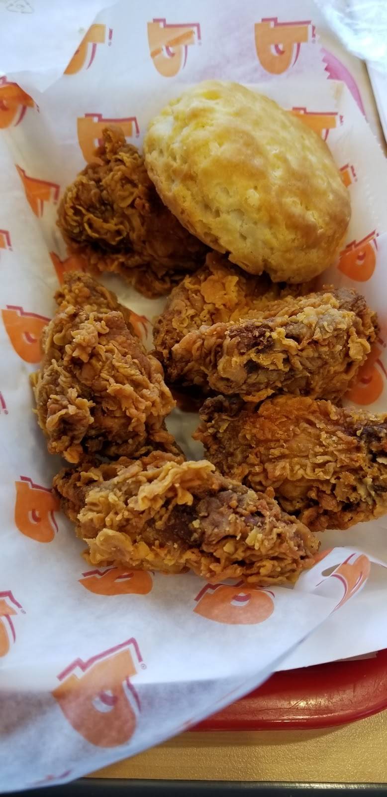 Popeyes Louisiana Kitchen | restaurant | 311 Grand Central Ave, Vienna, WV 26105, USA | 3042442726 OR +1 304-244-2726