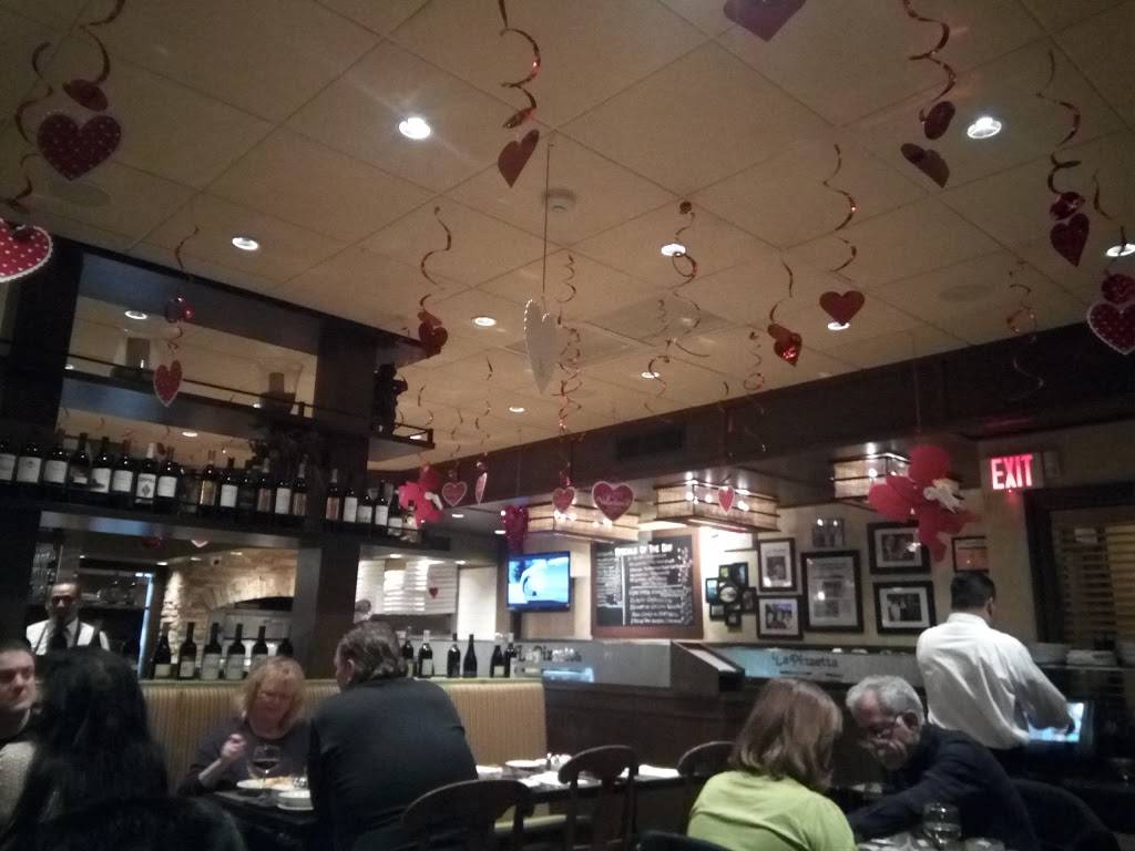 La Pizzetta | restaurant | 1008 Oyster Bay Rd, East Norwich, NY 11732, USA | 5166247800 OR +1 516-624-7800