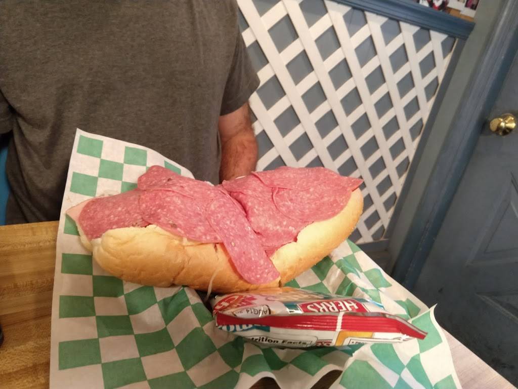 Talaricos Sandwich Shop | restaurant | 425 E Philadelphia Ave, Boyertown, PA 19512, USA | 6103672209 OR +1 610-367-2209