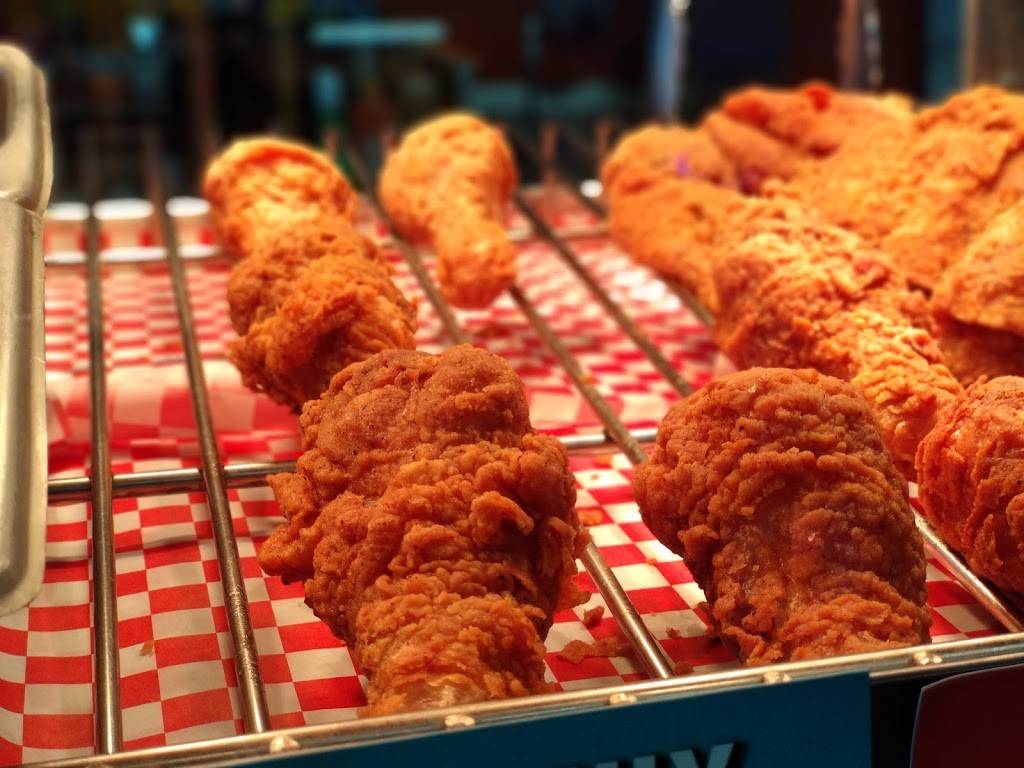 Krispy Krunchy Chicken | restaurant | 11025 Washington Blvd, Whittier, CA 90606, USA | 5624631719 OR +1 562-463-1719
