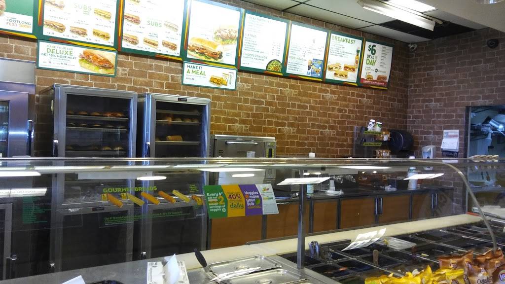Subway Restaurants | restaurant | 1150 N FM 1604 W, Ste 114, The Village at Blanco SC, San Antonio, TX 78248, USA | 2104939688 OR +1 210-493-9688