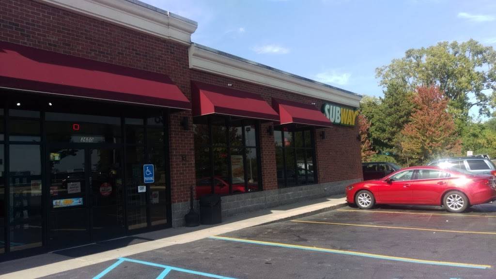 Subway | restaurant | 3650 S State St, Ann Arbor, MI 48108, USA | 7346657277 OR +1 734-665-7277