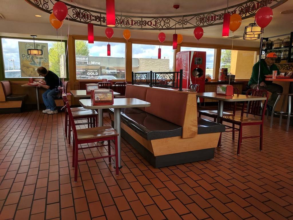 Popeyes Louisiana Kitchen | restaurant | 3122 S Parker Rd, Aurora, CO 80014, USA | 3036717674 OR +1 303-671-7674