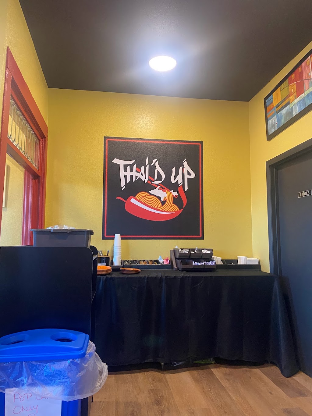 Thaid Up | restaurant | 1835 3rd Ave N, Escanaba, MI 49829, USA | 9065537425 OR +1 906-553-7425