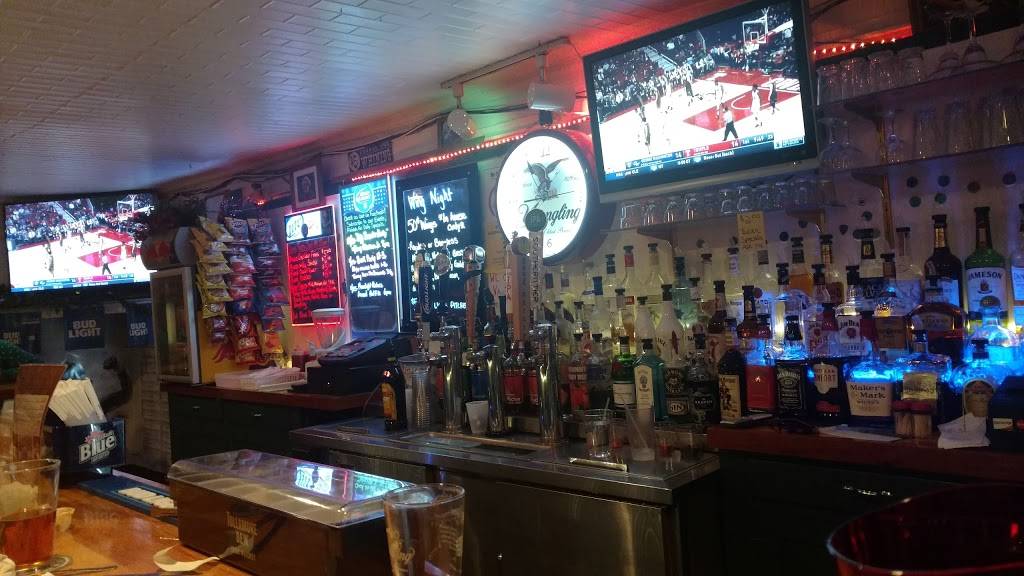 Roadside Inn | restaurant | 2712 Eagleville Rd, West Eaton, NY 13484, USA | 3156847220 OR +1 315-684-7220