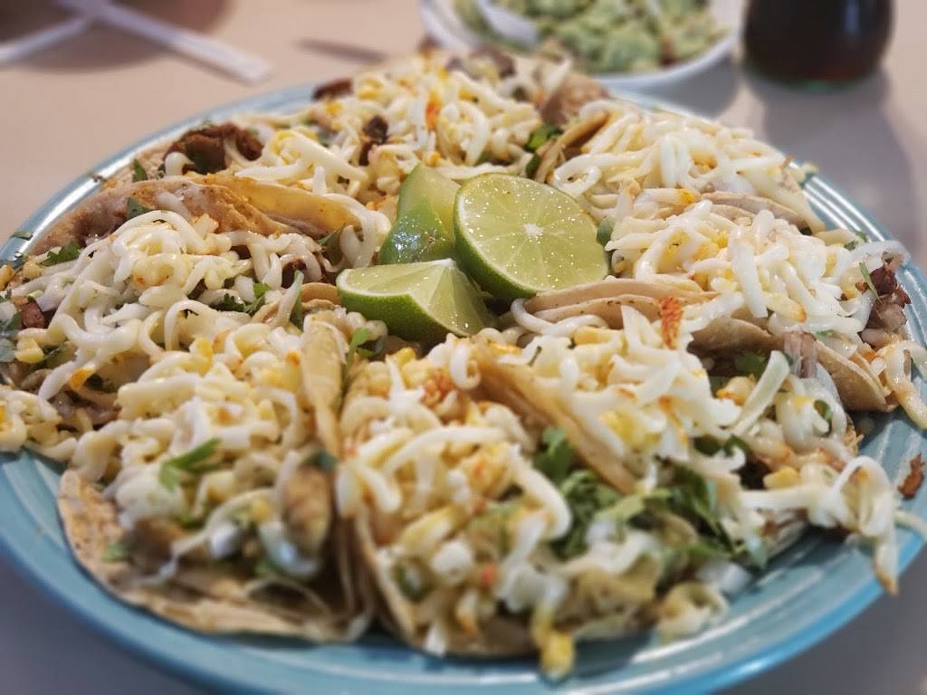 La Hacienda Los Lopez | restaurant | 150 E Grant Hwy, Marengo, IL 60152, USA | 8155688778 OR +1 815-568-8778