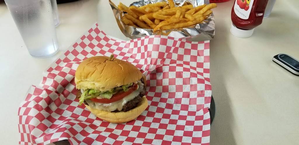 Pops Diner | restaurant | 109 N Lake Park Blvd, Carolina Beach, NC 28428, USA | 9104587377 OR +1 910-458-7377