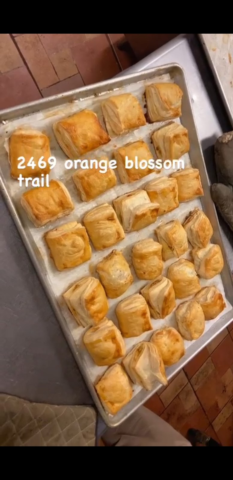 Phils Bakery | restaurant | 2469 Orange Blossom Trail, Orlando, FL 32805, USA | 4079691126 OR +1 407-969-1126