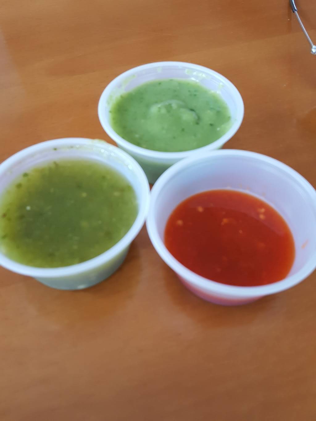 Juliobertos Mexican Food | restaurant | 5033 N 67th Ave, Glendale, AZ 85301, USA | 6232470600 OR +1 623-247-0600