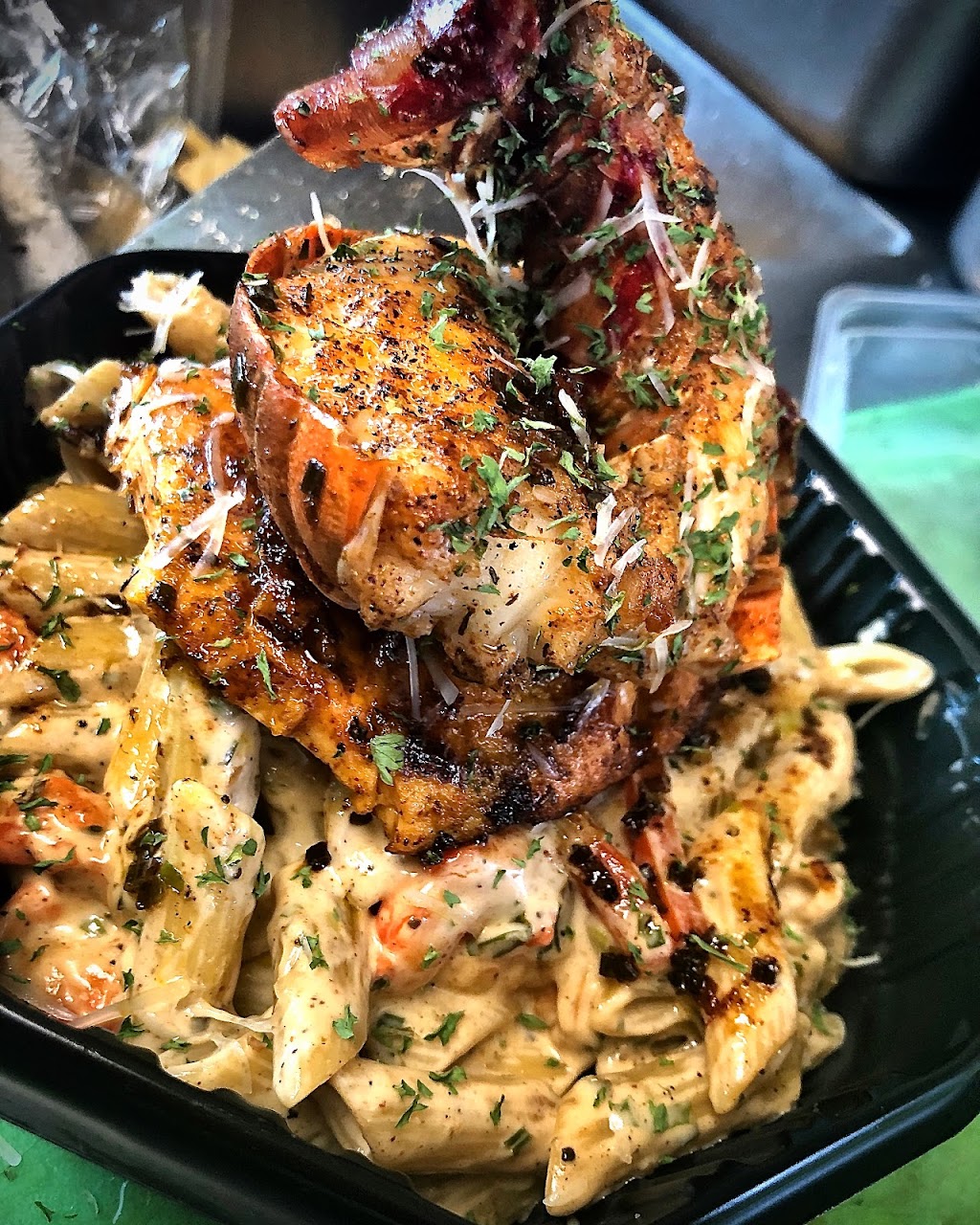 Vybe305 | restaurant | 486 NE 167th St, Miami, FL 33162, USA | 4438923305 OR +1 443-892-3305