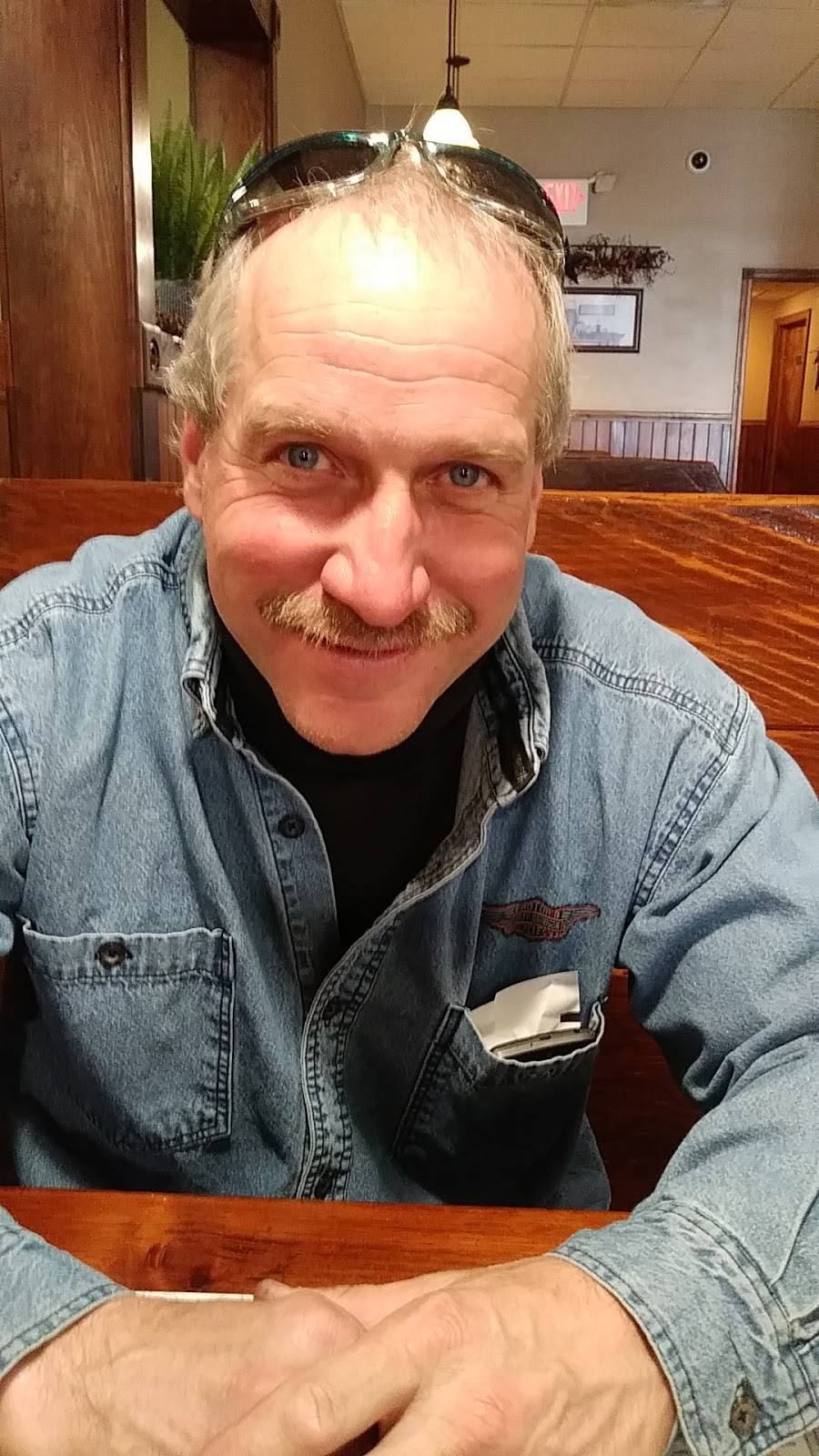 Morris Family Restaurant | restaurant | 1001 N Mulberry St, Berwick, PA 18603, USA | 5707520453 OR +1 570-752-0453