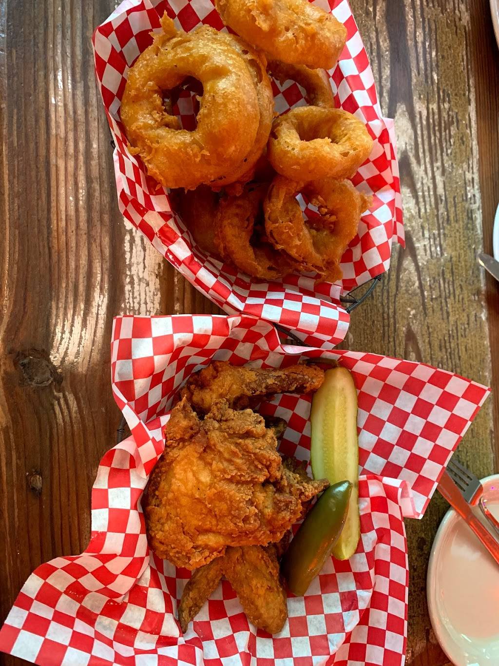 Lucys Fried Chicken | restaurant | 2218 College Ave, Austin, TX 78704, USA | 5122972423 OR +1 512-297-2423