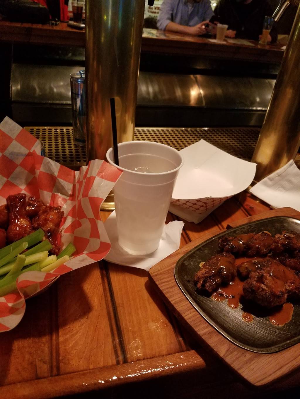 31 Sports Bar & Grille | restaurant | 1020 Washington Pike, Bridgeville, PA 15017, USA | 4122217808 OR +1 412-221-7808