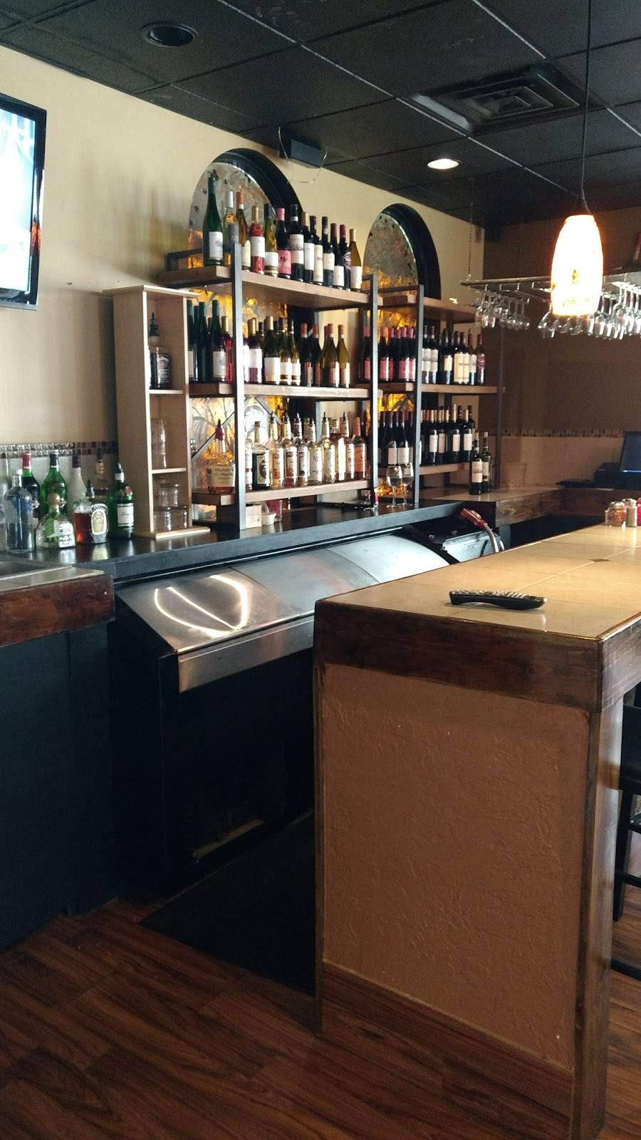 Little Angelos | restaurant | 8000 Bell Oaks Dr, Newburgh, IN 47630, USA | 8128538364 OR +1 812-853-8364