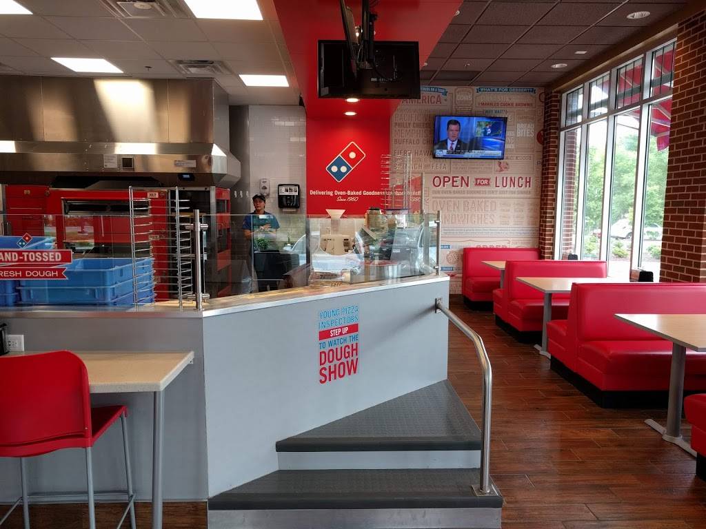 Dominos Pizza | meal delivery | 80 Featherbed Ln, Winchester, VA 22601, USA | 5406673400 OR +1 540-667-3400