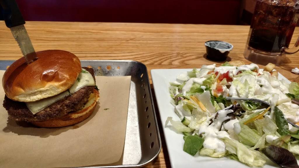 Chilis Grill & Bar | restaurant | 1428 Interstate Dr, Cookeville, TN 38501, USA | 9313720014 OR +1 931-372-0014