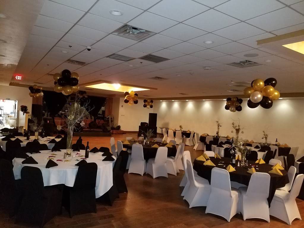 Santana Restaurant And Function Hall | restaurant | 684 Crescent St, Brockton, MA 02302, USA | 7742235327 OR +1 774-223-5327