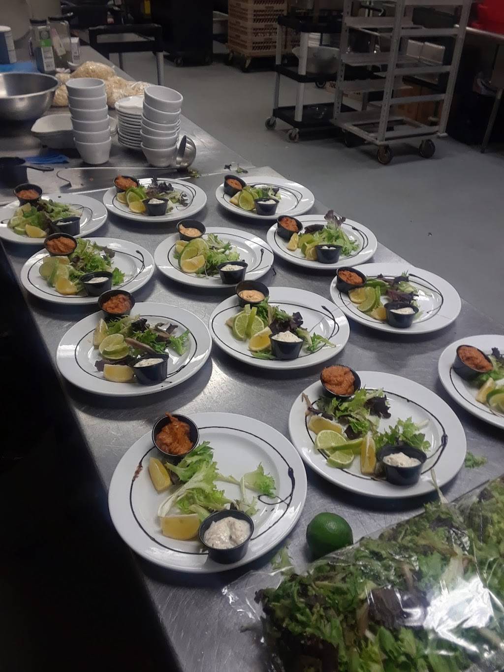 Green Bay Distillery | restaurant | 835 Mike McCarthy Way, Ashwaubenon, WI 54304, USA | 9203934403 OR +1 920-393-4403