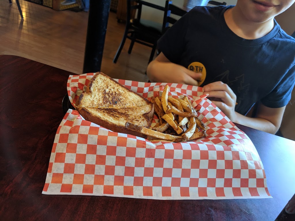 Wild Winds Station | restaurant | 107 NE Cedar St, Madras, OR 97741, USA | 5414605110 OR +1 541-460-5110