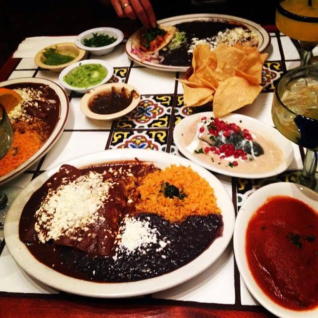 La Cabañita | restaurant | 3445 N Verdugo Rd, Glendale, CA 91208, USA | 8189572711 OR +1 818-957-2711