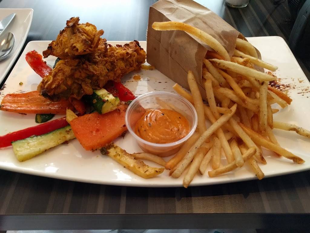 Aqua Trois-Rivières | restaurant | 334 Rue des Forges, Trois-Rivières, QC G9A 4S8, Canada | 8193711515 OR +1 819-371-1515