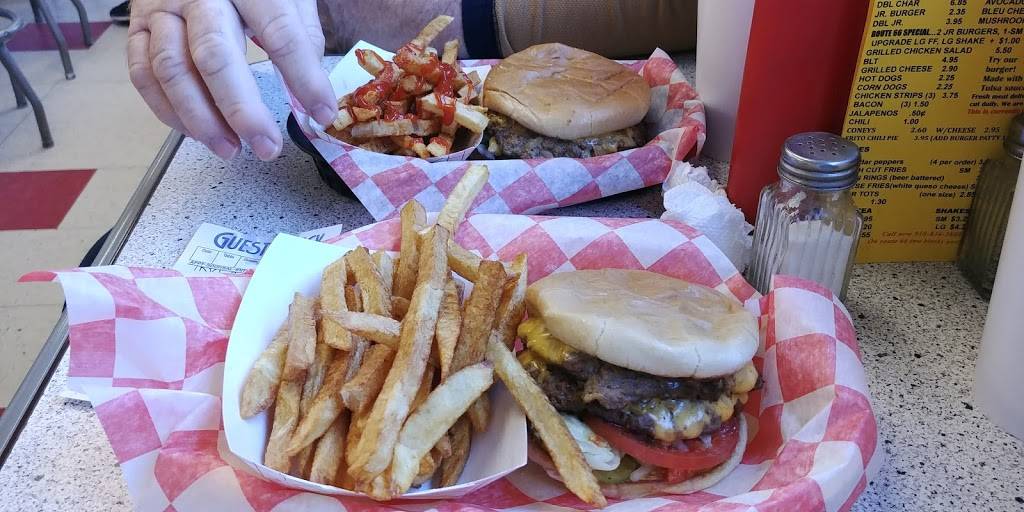 Freddies Hamburgers | restaurant | 9130 E 11th St, Tulsa, OK 74112, USA | 9188365600 OR +1 918-836-5600