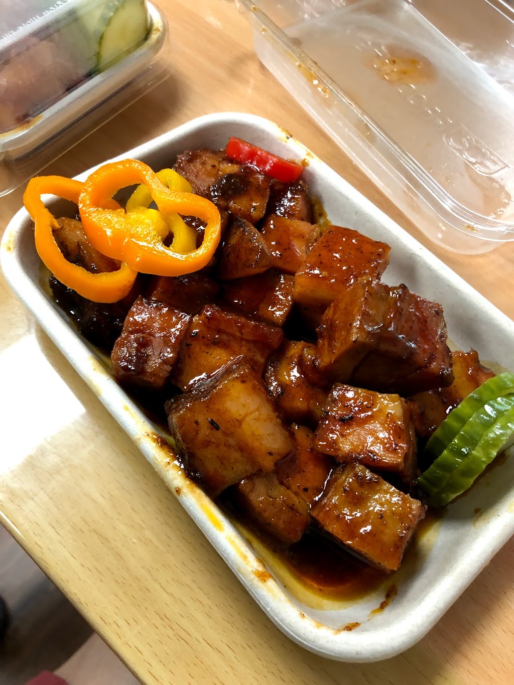 Oink and Moo BBQ & Burgers | restaurant | 101 Crawfords Corner Rd, Holmdel, NJ 07733, USA | 7324441263 OR +1 732-444-1263