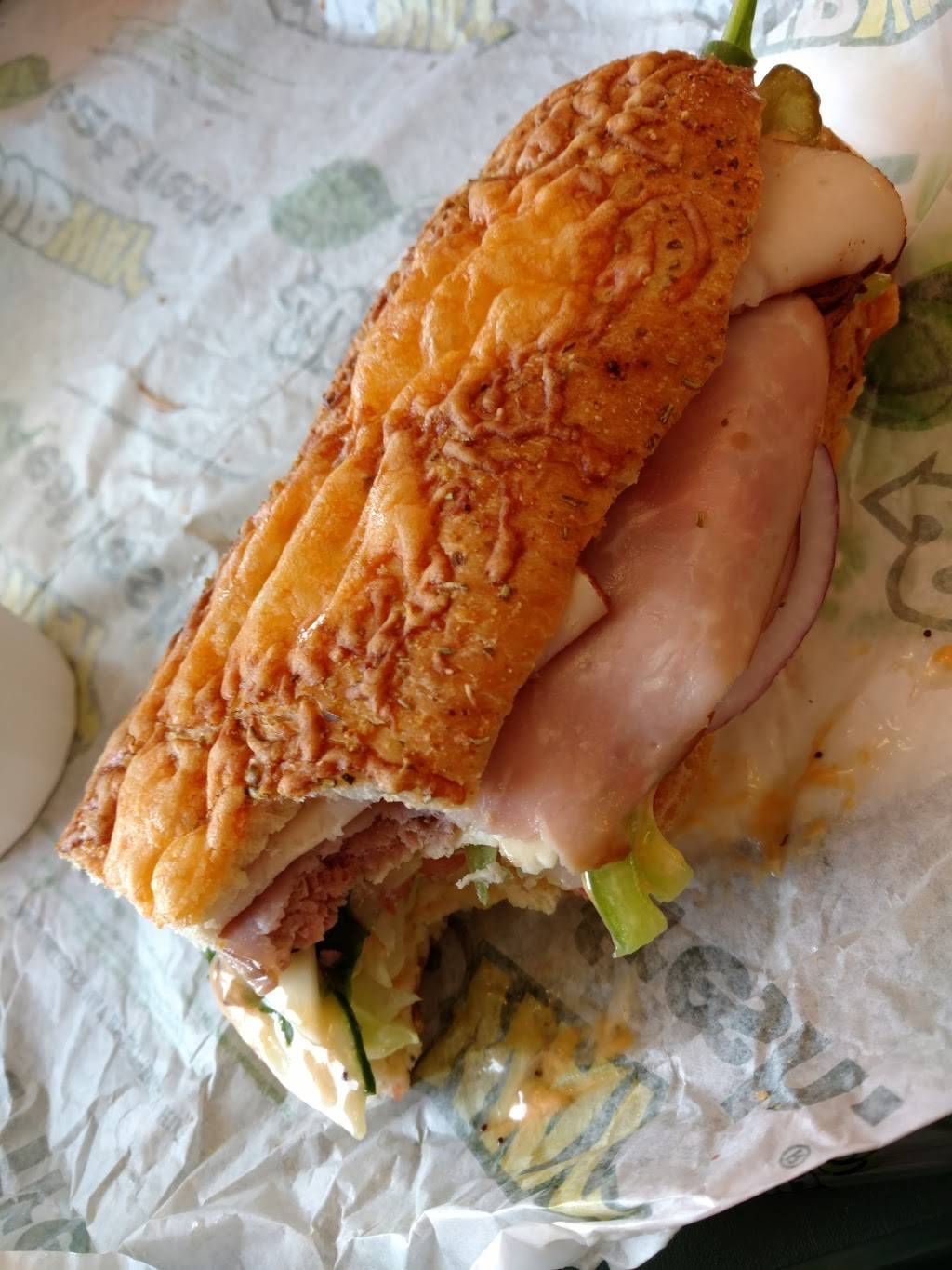 Subway | restaurant | 2050 E Pleasant Valley Rd Unit C, Oxnard, CA 93033, USA | 8059868847 OR +1 805-986-8847