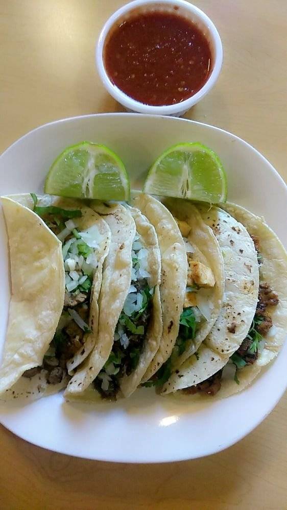 El Tacolote Pollos Asados Al Carbon | restaurant | 1511 NW 28th St, Fort Worth, TX 76164, USA | 8176242868 OR +1 817-624-2868