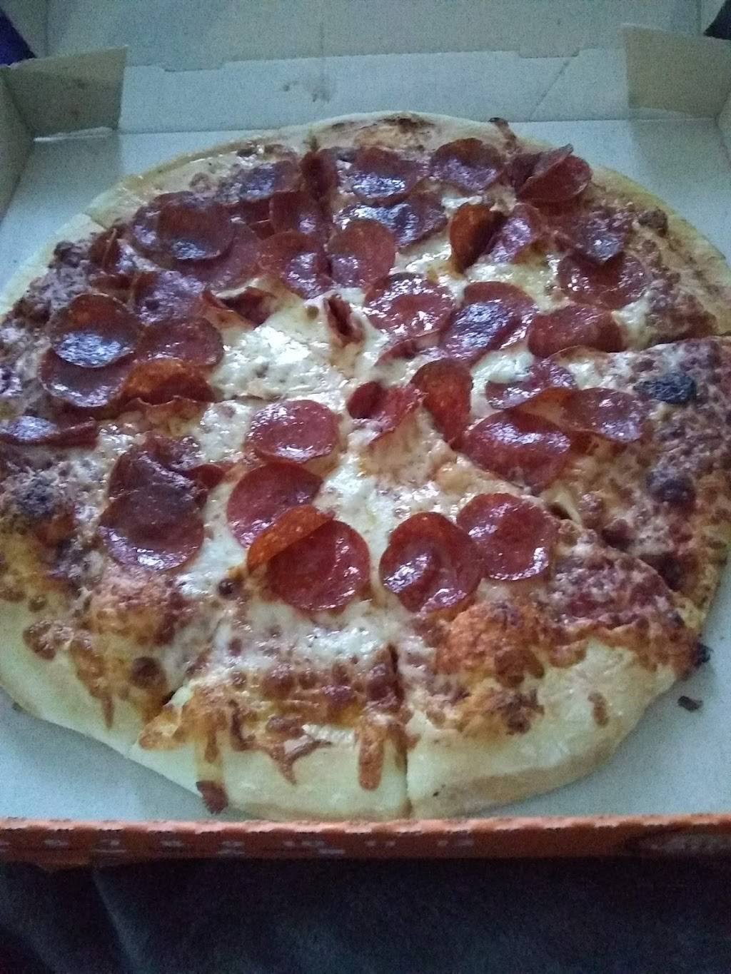 Little Caesars Pizza | meal takeaway | 3220 Falls Dr, Dallas, TX 75211, USA | 2143393300 OR +1 214-339-3300