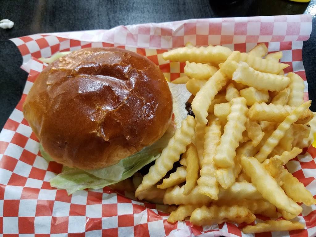 Kane County Country Market | restaurant | 4n250, IL-47, Maple Park, IL 60151, USA | 6306345226 OR +1 630-634-5226