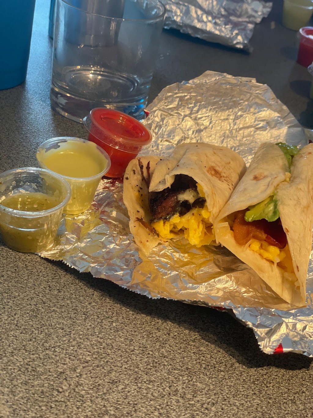 Hi-Lo Taco Co | restaurant | 300 E Girard Ave, Philadelphia, PA 19125, USA | 5163956558 OR +1 516-395-6558