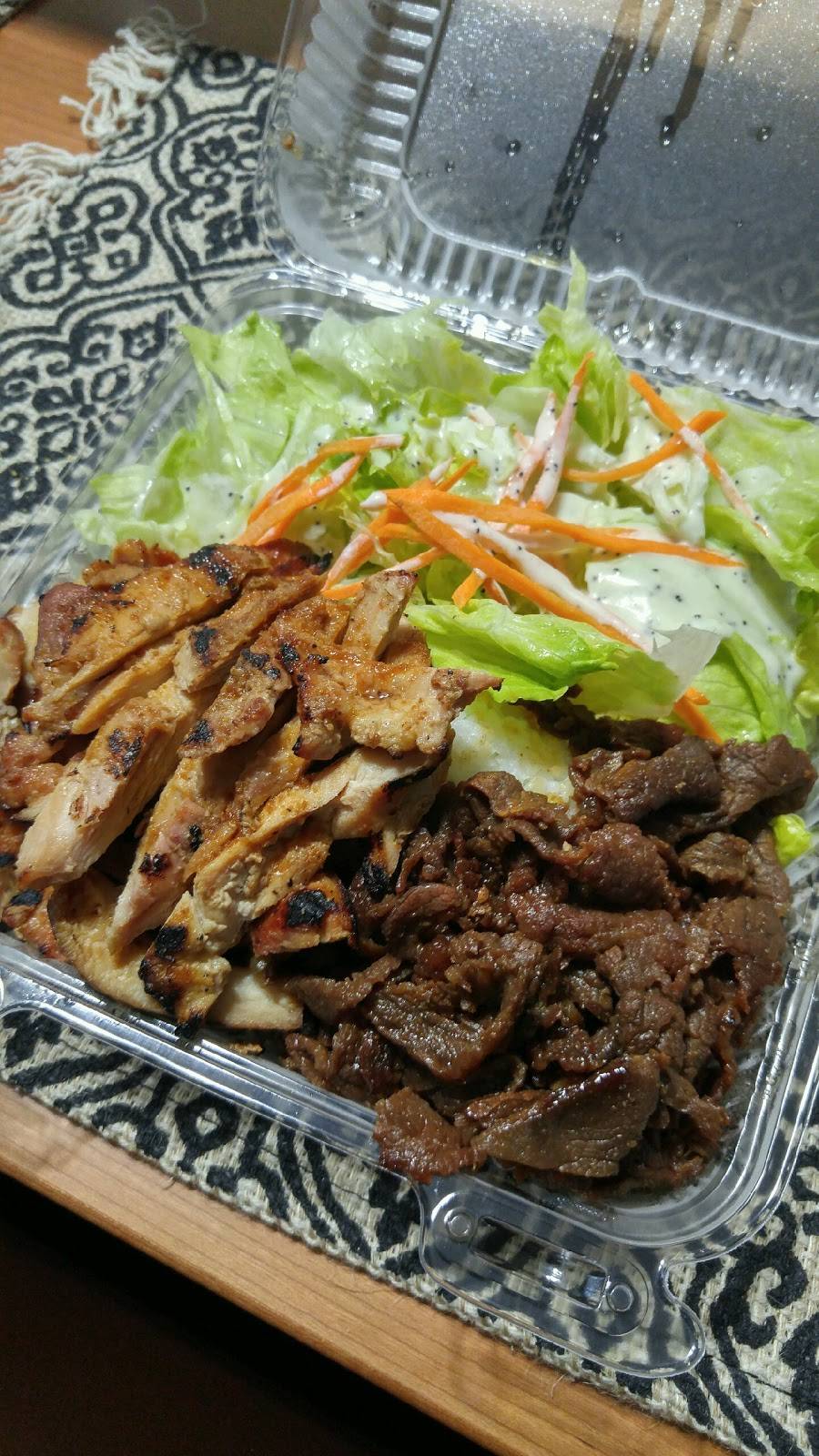 Dus Grill | restaurant | 5365 NE Sandy Blvd, Portland, OR 97213, USA | 5032841773 OR +1 503-284-1773