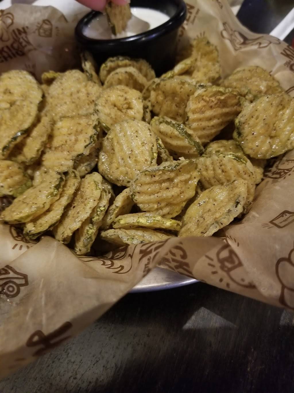 Kickin Chicken | restaurant | 1175 Folly Rd, Charleston, SC 29412, USA | 8432256996 OR +1 843-225-6996