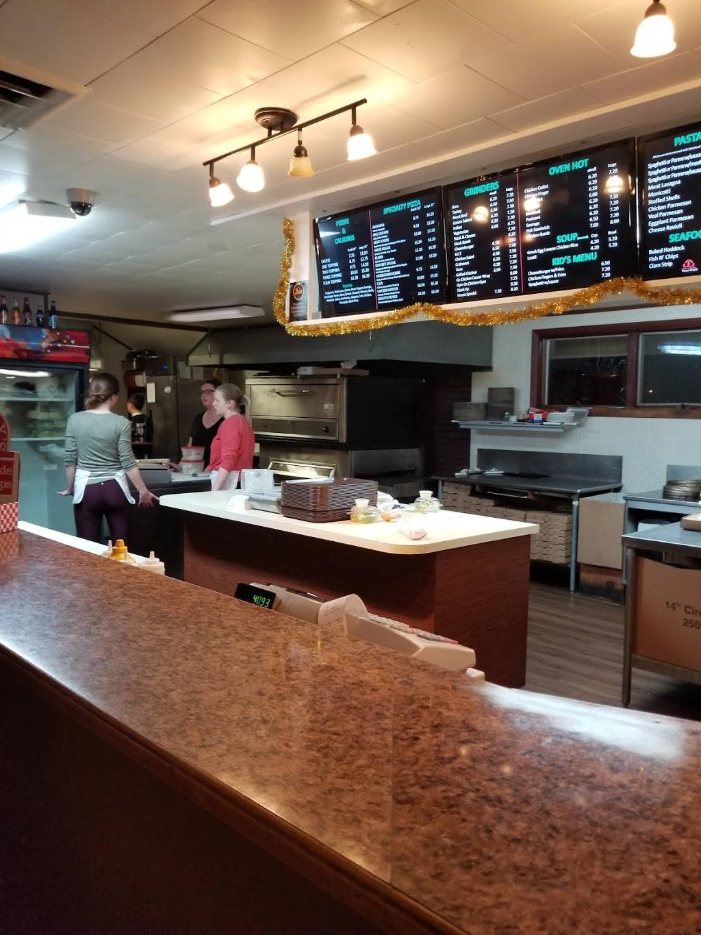 Dimitris Pizza | restaurant | 14 Park Ave, Hopkinton, NH 03229, USA | 6037464300 OR +1 603-746-4300