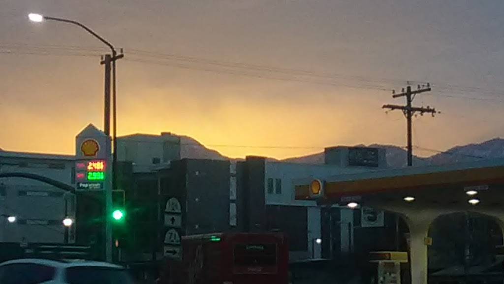 Starbucks | cafe | 421 E 400 S, Salt Lake City, UT 84111, USA | 8013598132 OR +1 801-359-8132