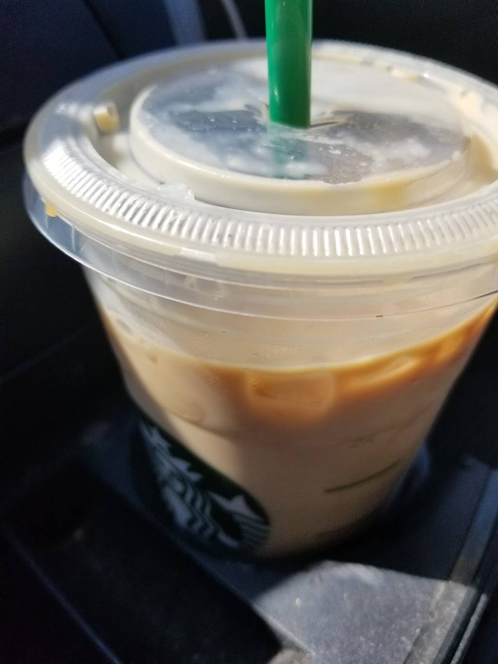 Starbucks | cafe | 115 W Geneva Rd, Wheaton, IL 60187, USA | 6302210753 OR +1 630-221-0753