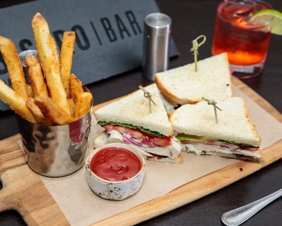 Bistro Bar | restaurant | 63 Grand St, Waterbury, CT 06702, USA | 2035961000 OR +1 203-596-1000