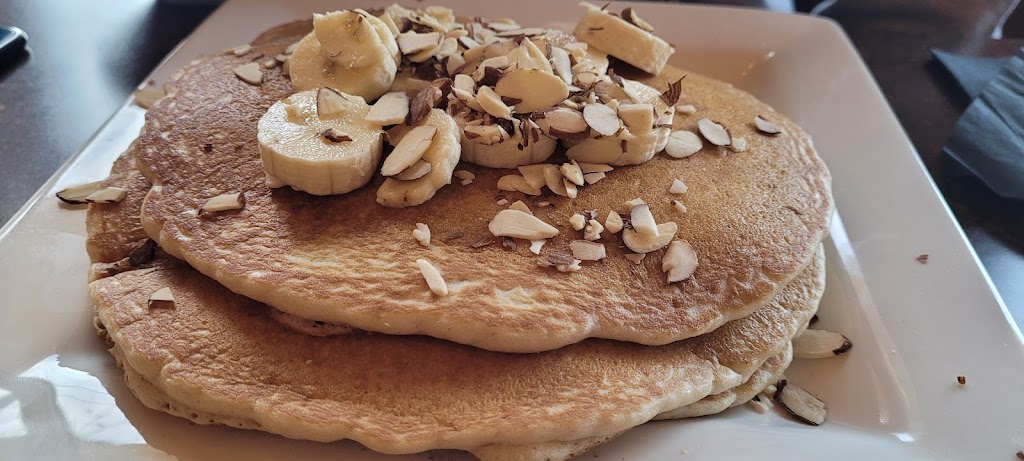 Slides Restaurant | restaurant | 1124 W Yosemite Ave, Manteca, CA 95337, USA | 2093281245 OR +1 209-328-1245