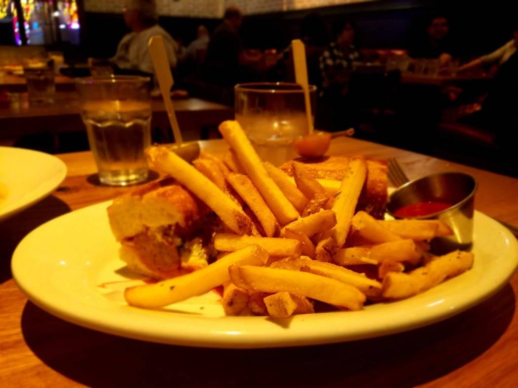 Buddy Vs Ristorante | restaurant | 77 Sands Blvd, Bethlehem, PA 18015, USA | 4847774283 OR +1 484-777-4283