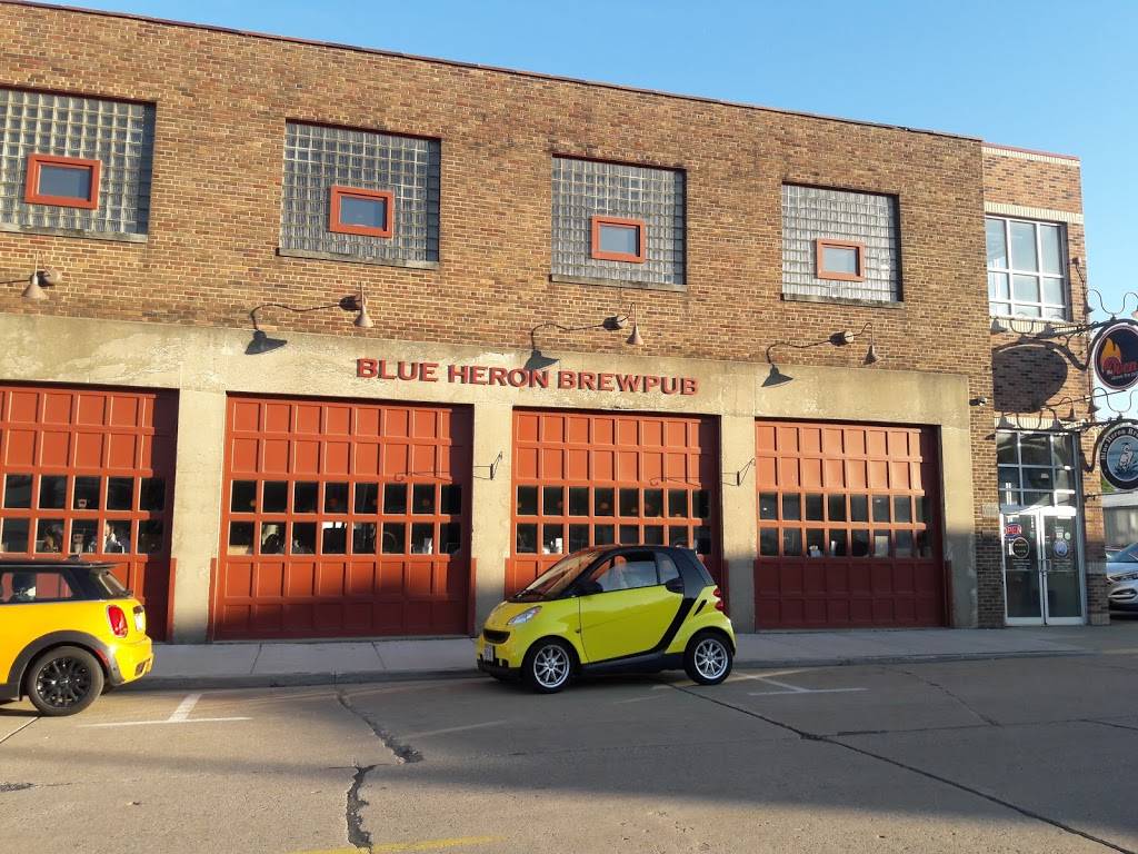 Blue Heron BrewPub | restaurant | 108 W 9th St, Marshfield, WI 54449, USA | 7153891868 OR +1 715-389-1868